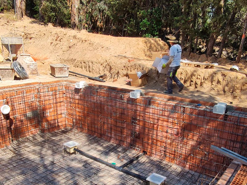 piscinas-pineda-en-construccion-18.jpg